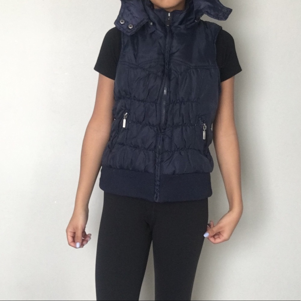 Puffer vest with fur hood